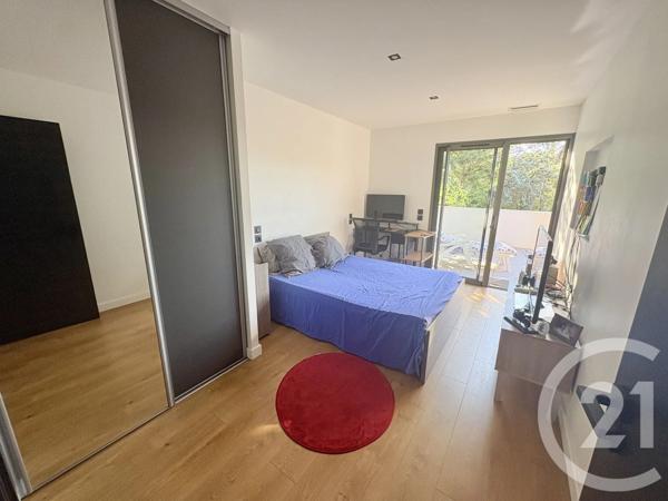 Maison à vendre  5 pièces - 149,61 m 2   NIMES  - 30