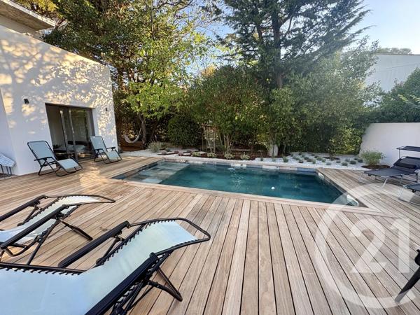 Maison à vendre  5 pièces - 149,61 m 2   NIMES  - 30