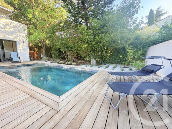 Maison à vendre  5 pièces - 149,61 m 2   NIMES  - 30