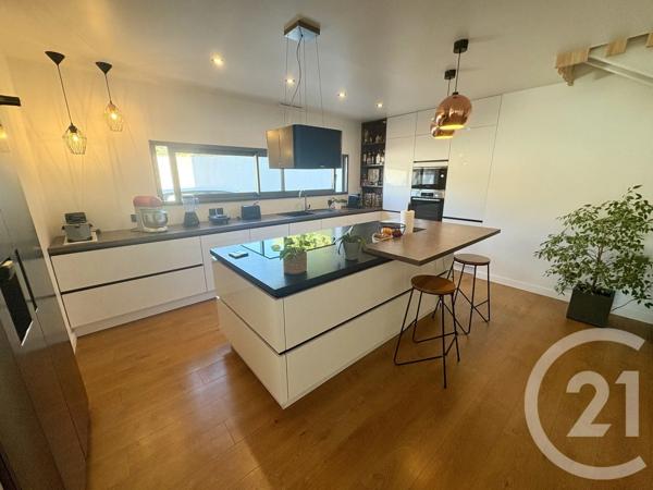 Maison à vendre  5 pièces - 149,61 m 2   NIMES  - 30
