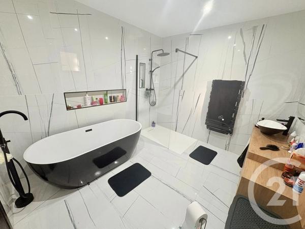 Maison à vendre  5 pièces - 149,61 m 2   NIMES  - 30