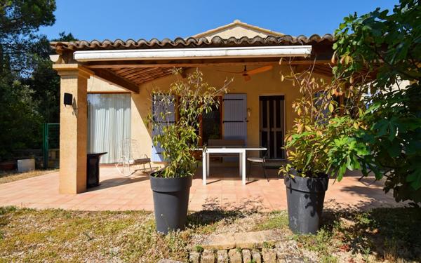 Maison à vendre    3 pièces •  Uzès