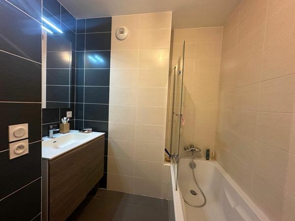 Appartement à vendre    3 pièces • 59 m2 Fontanil-Cornillon