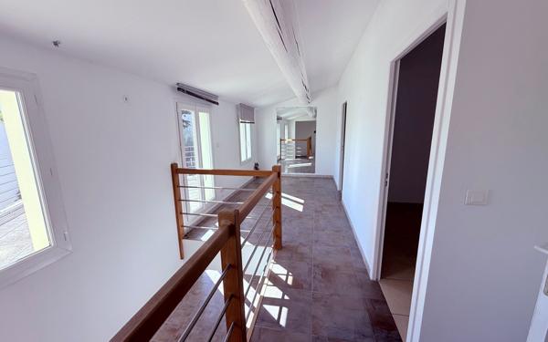 Maison à vendre    4 pièces •  Nîmes