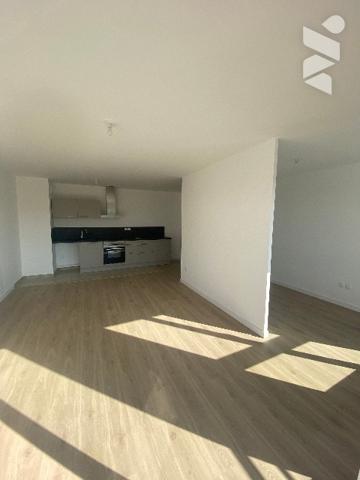 ETAPLES 
Appartement neuf T3 77 m2 2 chambres avec balcon et emplacement de parking privatif couvert