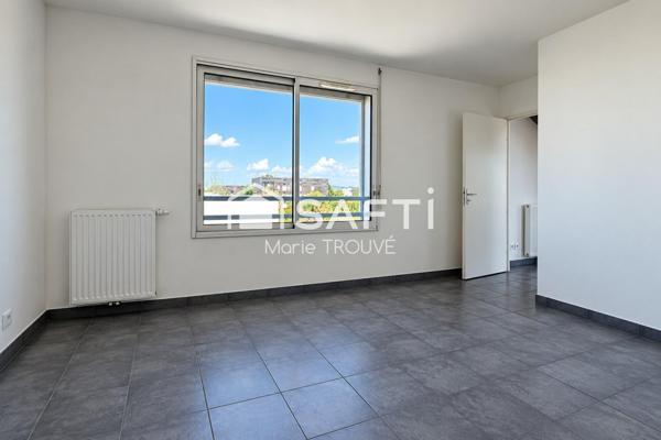 Appartement T4 en duplex avec belle terrasse ensoleillée