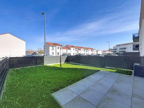 Superbe appartement au domaine du port avec terrasse et jardin