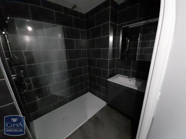 Appartement à louer 3 pièces 65m²