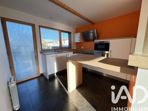 Maison à vendre 5 pièces 103 m² Sainte-Pazanne