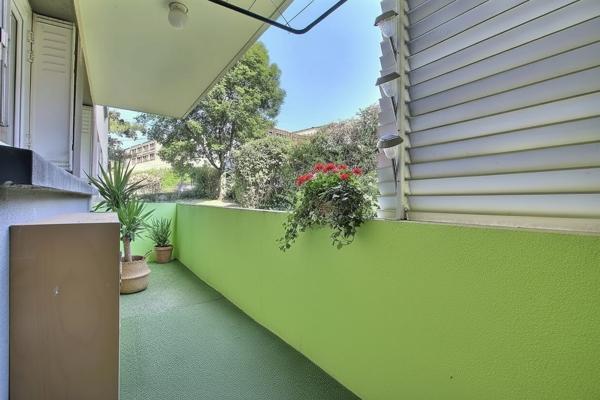 EXCLUSIVITE CLERMONT-FERRAND, COTES DE CLERMONT Bel appartement avec quatre chambres et grand garage