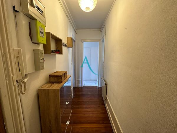 L'ADRESSE VOUS PROPOSE UN T2 MEUBLE EN CENTRE VILLE
