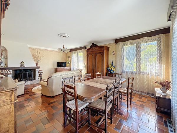 Sud Ardèche - Les Vans  : Maison avec Vue - Garage et Dépendance - Terrain 3258 m2