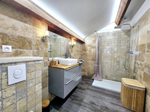 APPARTEMENT COUP DE CUR - 67m² AVEC TERRASSE PRIVATIVE - PROVENCE