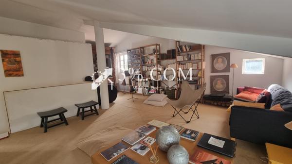 Maison 8 pièce(s) 3 chambre(s) 121 m²