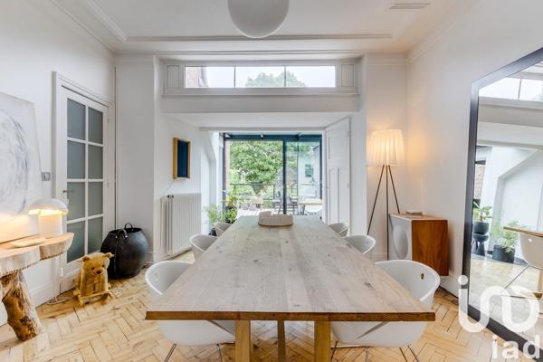 Maison de ville 5 pièces de 170 m² à Lille (59800)