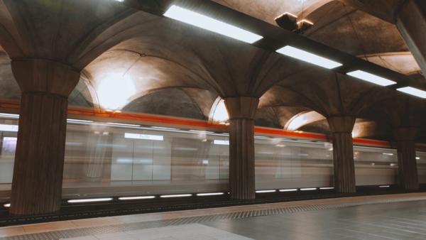 ✨ À vendre Dpt Rhône (69) – Résidence de standing avec piscine : T3 entièrement rénové avec box + parking – env. 62 m²