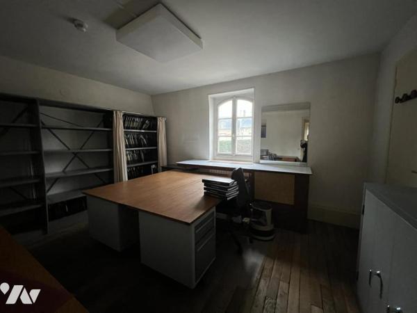 SENLIS CENTRE VILLE maison 8 pièces / jardin / garage