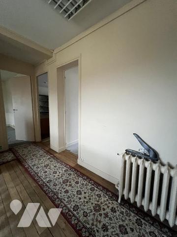 SENLIS CENTRE VILLE maison 8 pièces / jardin / garage