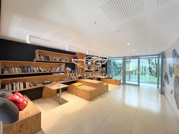 COUP DE COEUR, APPARTEMENT T3 AVEC TERRASSE XXL ET PARKING PRIVATIF