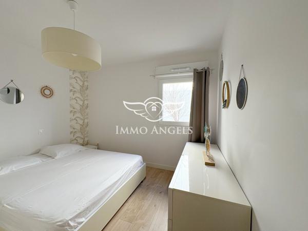 COUP DE COEUR, APPARTEMENT T3 AVEC TERRASSE XXL ET PARKING PRIVATIF