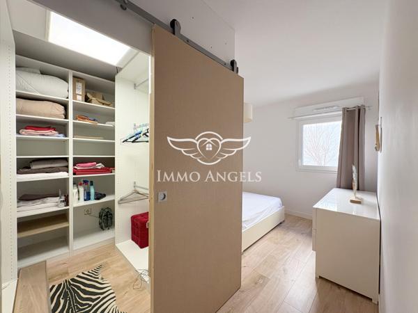 COUP DE COEUR, APPARTEMENT T3 AVEC TERRASSE XXL ET PARKING PRIVATIF