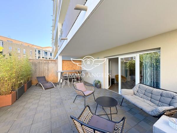 COUP DE COEUR, APPARTEMENT T3 AVEC TERRASSE XXL ET PARKING PRIVATIF