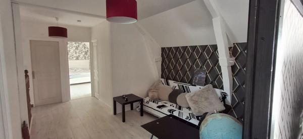 Maison à vendre 6 pièces et grandes dépendances (35)