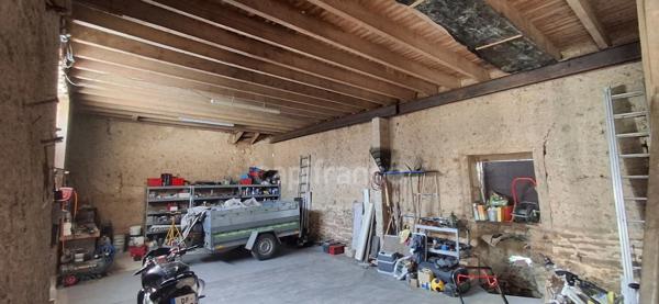 Maison à vendre 6 pièces et grandes dépendances (35)