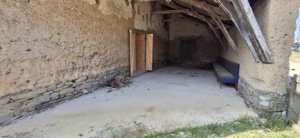 Maison à vendre 6 pièces, 4 chambres et grandes dépendances (35)