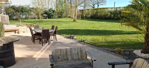 Maison à vendre 6 pièces et grandes dépendances (35)