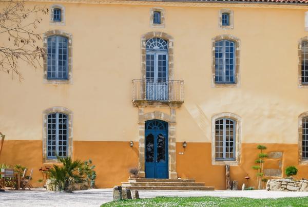 A vendre proche de MARCIAC (32) - Château de 32 pièces - 1540 m2 habitables - Domaine de 5,8 hectares