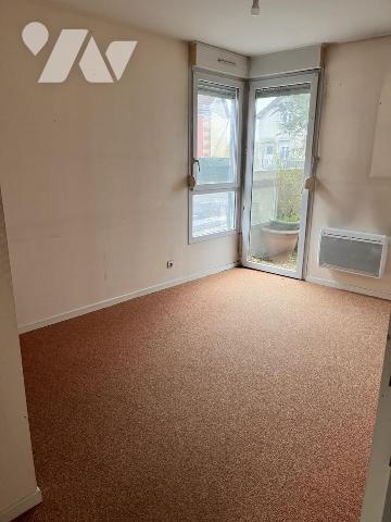 Appartement de type 4 avec deux terrasses, cave et garage