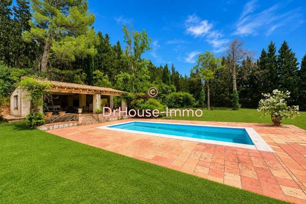 Maison à vendre 6 pièces de 211 m²