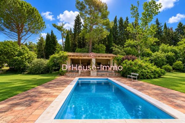 Maison à vendre 6 pièces de 211 m²