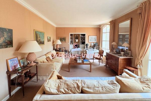 Maison à vendre 6 pièces de 211 m²