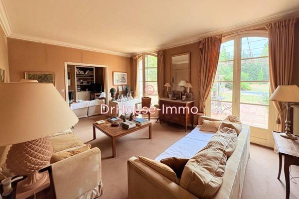 Maison à vendre 6 pièces de 211 m²