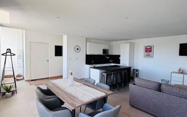 Appartement à vendre    3 pièces • 81,70 m2 Albigny-sur-Saône