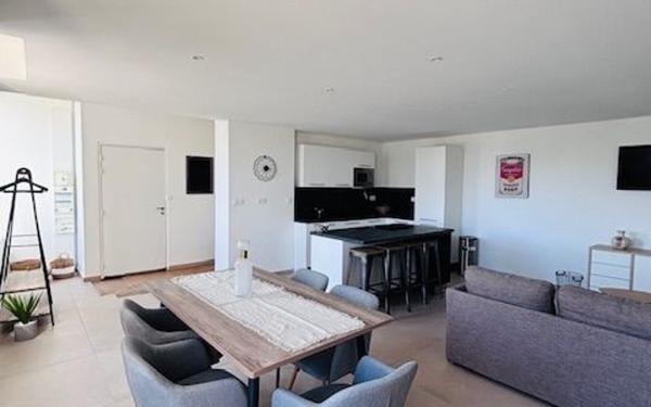 Appartement à vendre    3 pièces • 81,70 m2 Albigny-sur-Saône