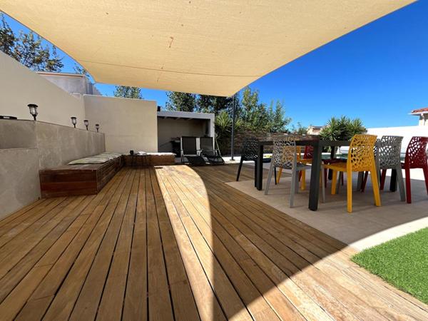 Magnifique villa de standing de 170 m²  sur un terrain 4 faces  avec piscine dans un secteur prisé