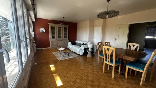 Appartement 4 pièce(s) 2 chambre(s) 110 m²
