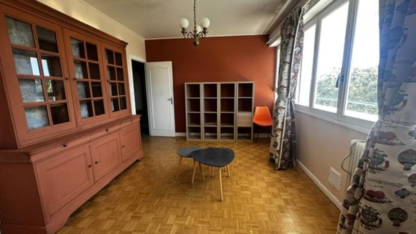 Appartement 4 pièce(s) 2 chambre(s) 110 m²