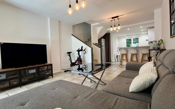 Maison à vendre    3 pièces • 70 m2 Bayonne