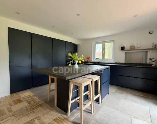 MAISON INDIVIDUELLE – 176 m² – 5 CHAMBRES – GRAND JARDIN 2 500 m² – DOUBLE GARAGE – ENVIRONNEMENT CALME