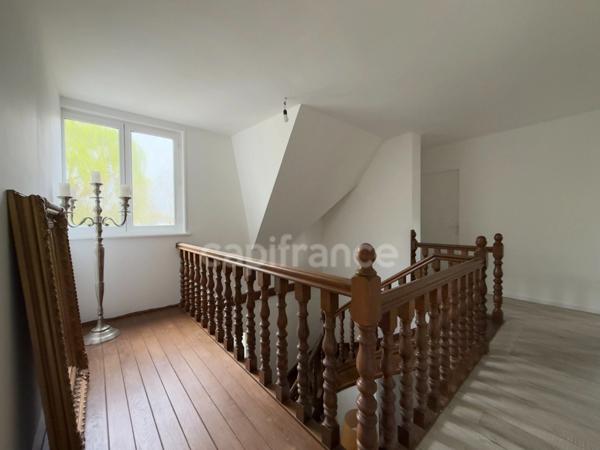 MAISON INDIVIDUELLE – 176 m² – 5 CHAMBRES – GRAND JARDIN 2 500 m² – DOUBLE GARAGE – ENVIRONNEMENT CALME