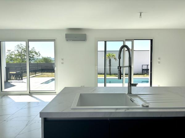 Maison contemporaine avec Piscine- quartier calme