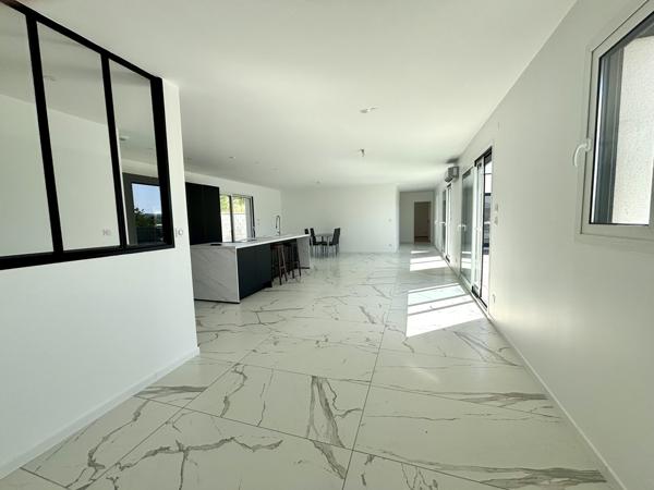 Maison contemporaine avec Piscine- quartier calme