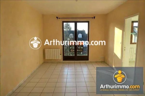 Location Appartement 3 pièces 56 m2 à Savigny-le-Temple