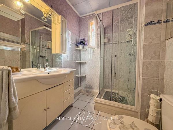 EXCCLUSIVITE - MAISON T5 - GARAGE - JARDIN