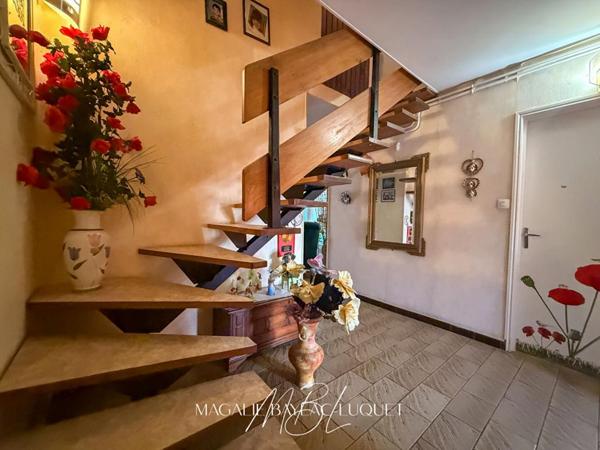 EXCCLUSIVITE - MAISON T5 - GARAGE - JARDIN