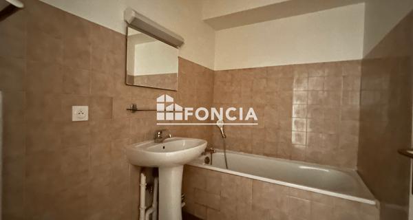 Location Appartement 3 pièces 61.42 m² - Caluire-et-cuire 69300